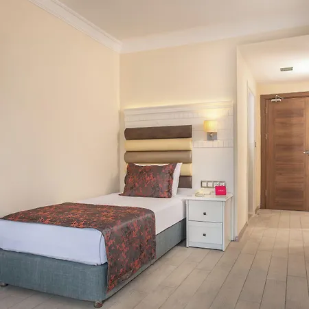 Arbatt מלון מרמריס